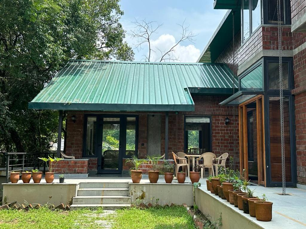 Terra Cottage Palahu Exterior photo